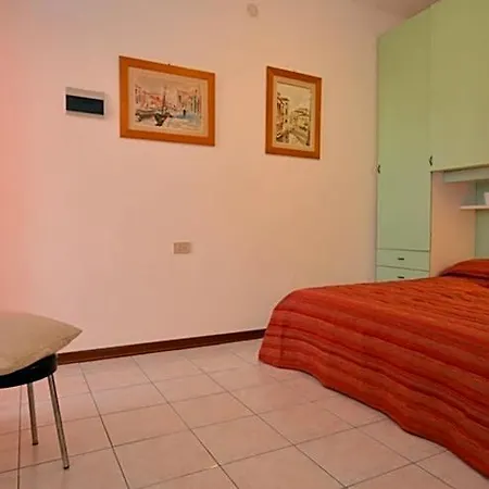 Szálloda Comfortable Flat Close To The By Beahost 2*